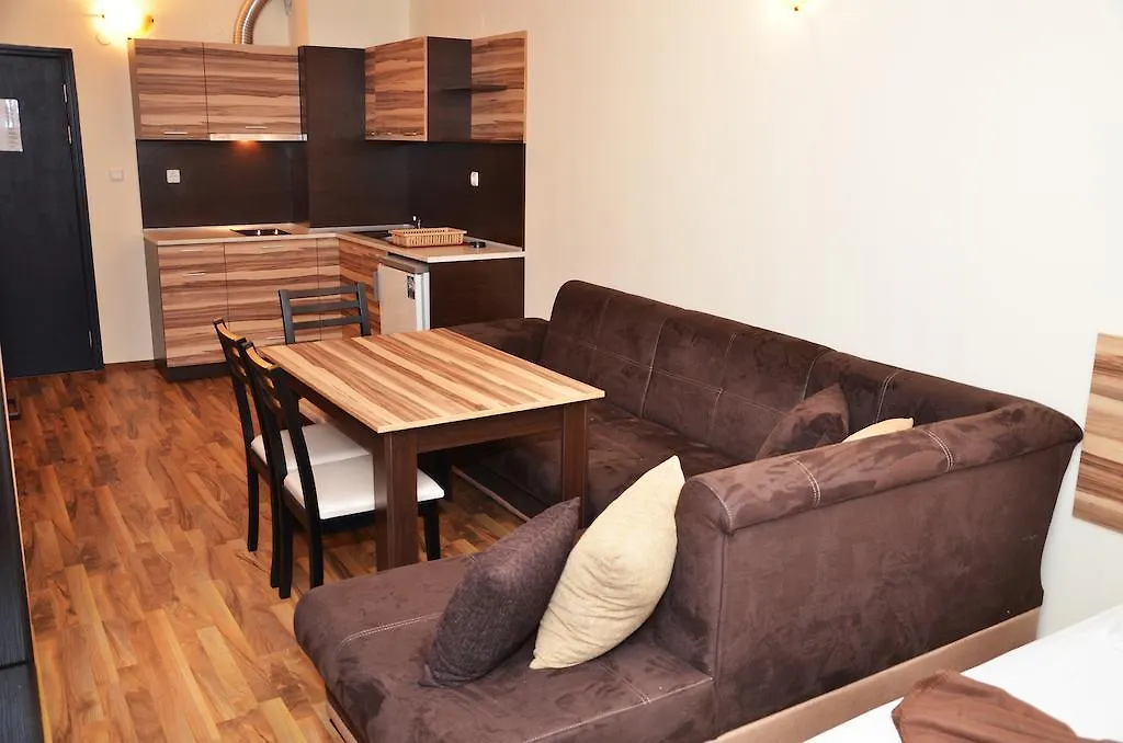 Ivtour Apartments In Yalta Complex 골든샌드