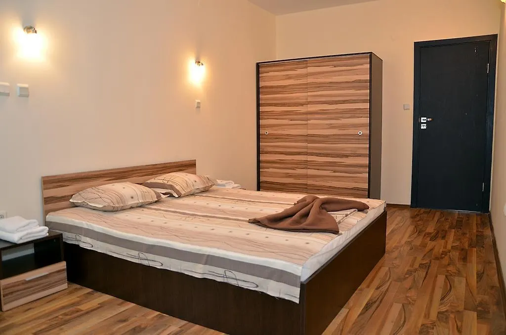 Ivtour Apartments In Yalta Complex 골든샌드