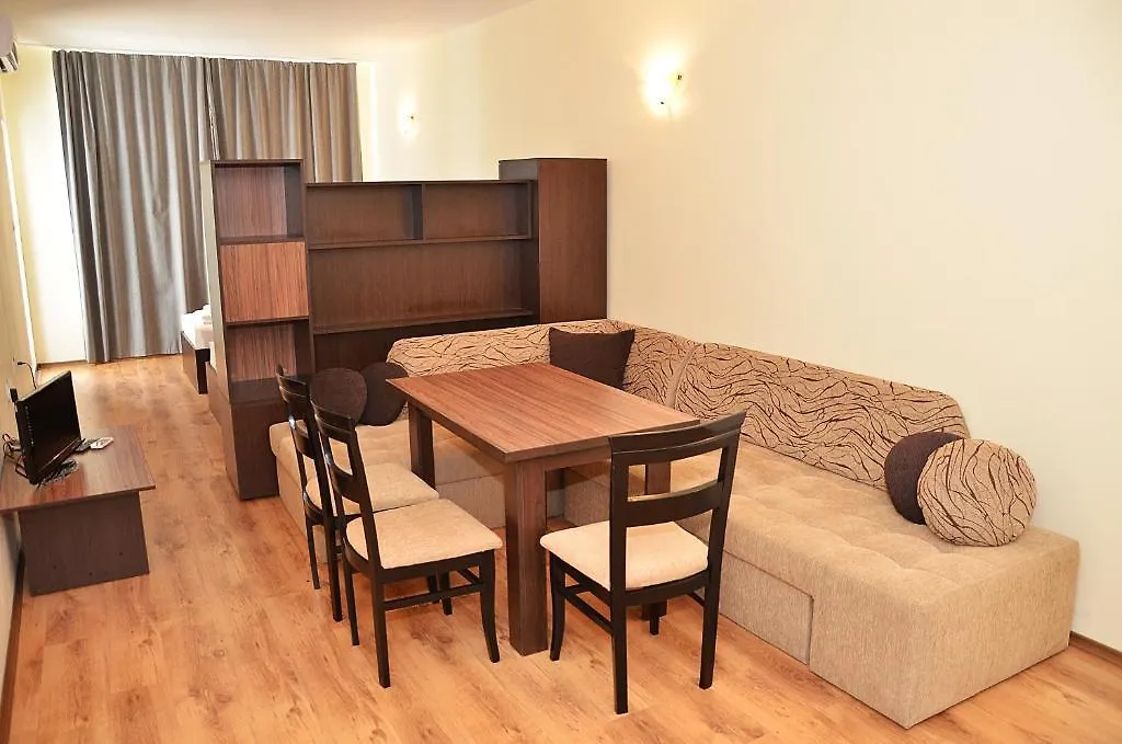 Ivtour Apartments In Yalta Complex 골든샌드